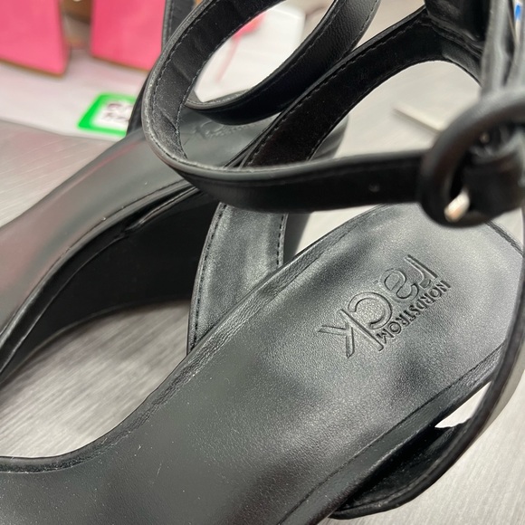 NORDSTROM RACK Comfortable Black Open Toe Block Heel Sandal - size 6.5 - Picture 3 of 4